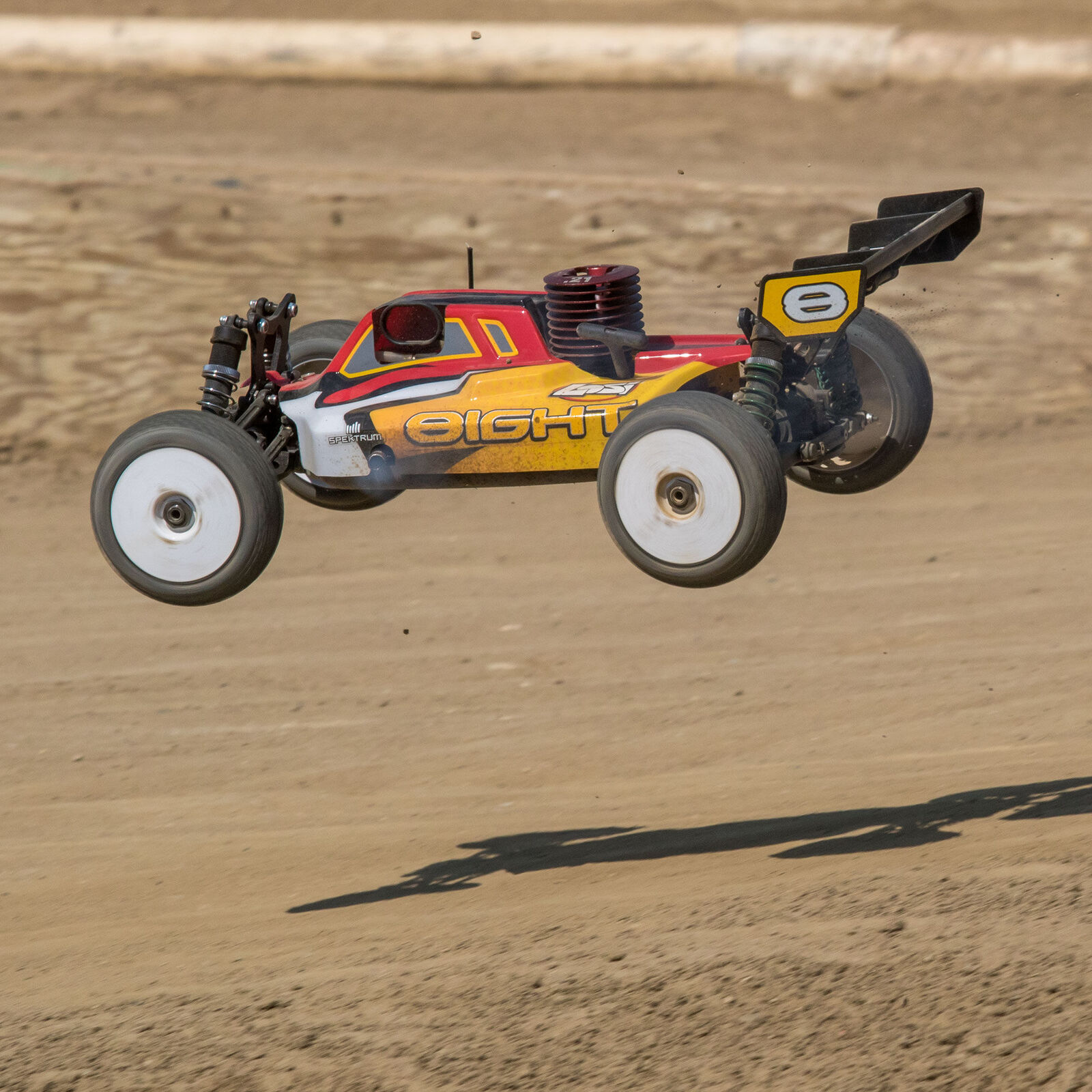 Losi 1/8 8IGHT 4X4 Nitro Buggy RTR, Red/Yellow | Horizon Hobby