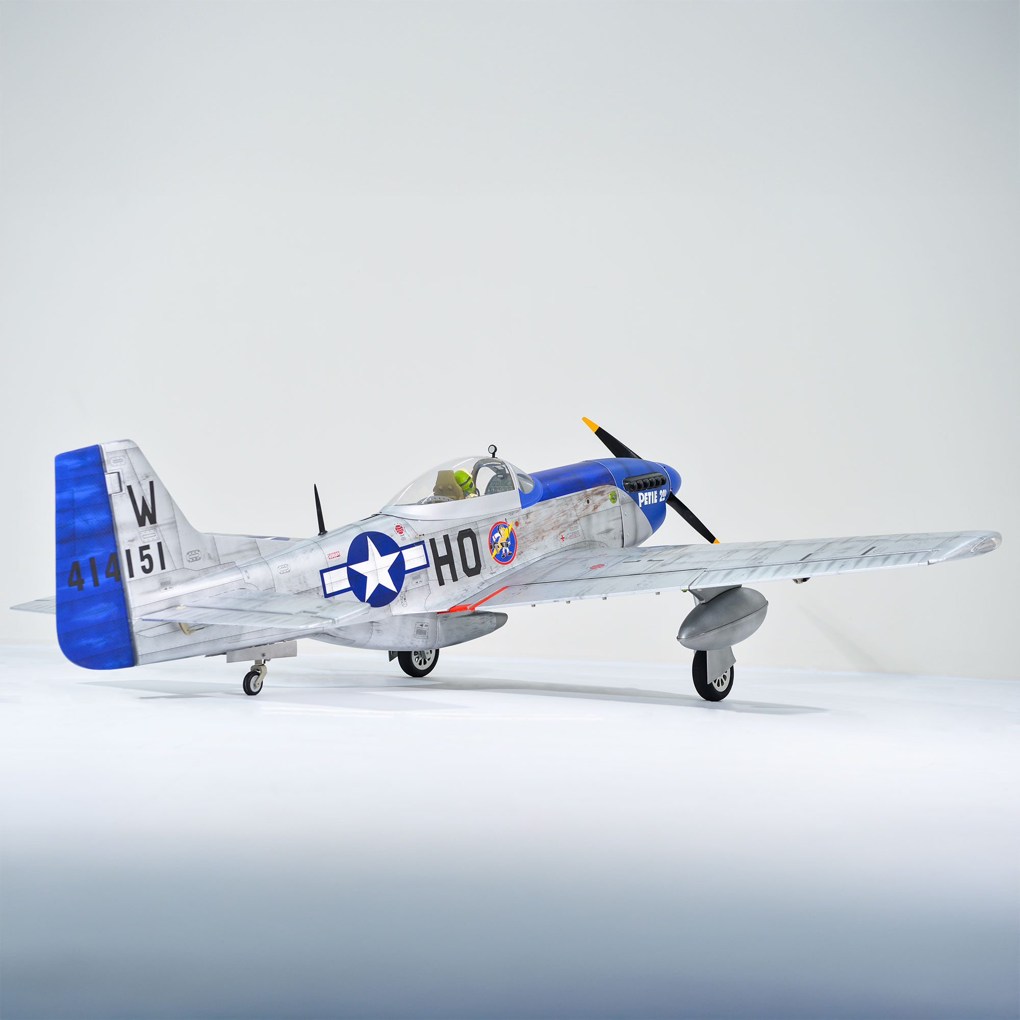 P51ムスタング ARF製 Phoenix Model P-51D Mustang 50-60cc ARF | Horizon Hobby