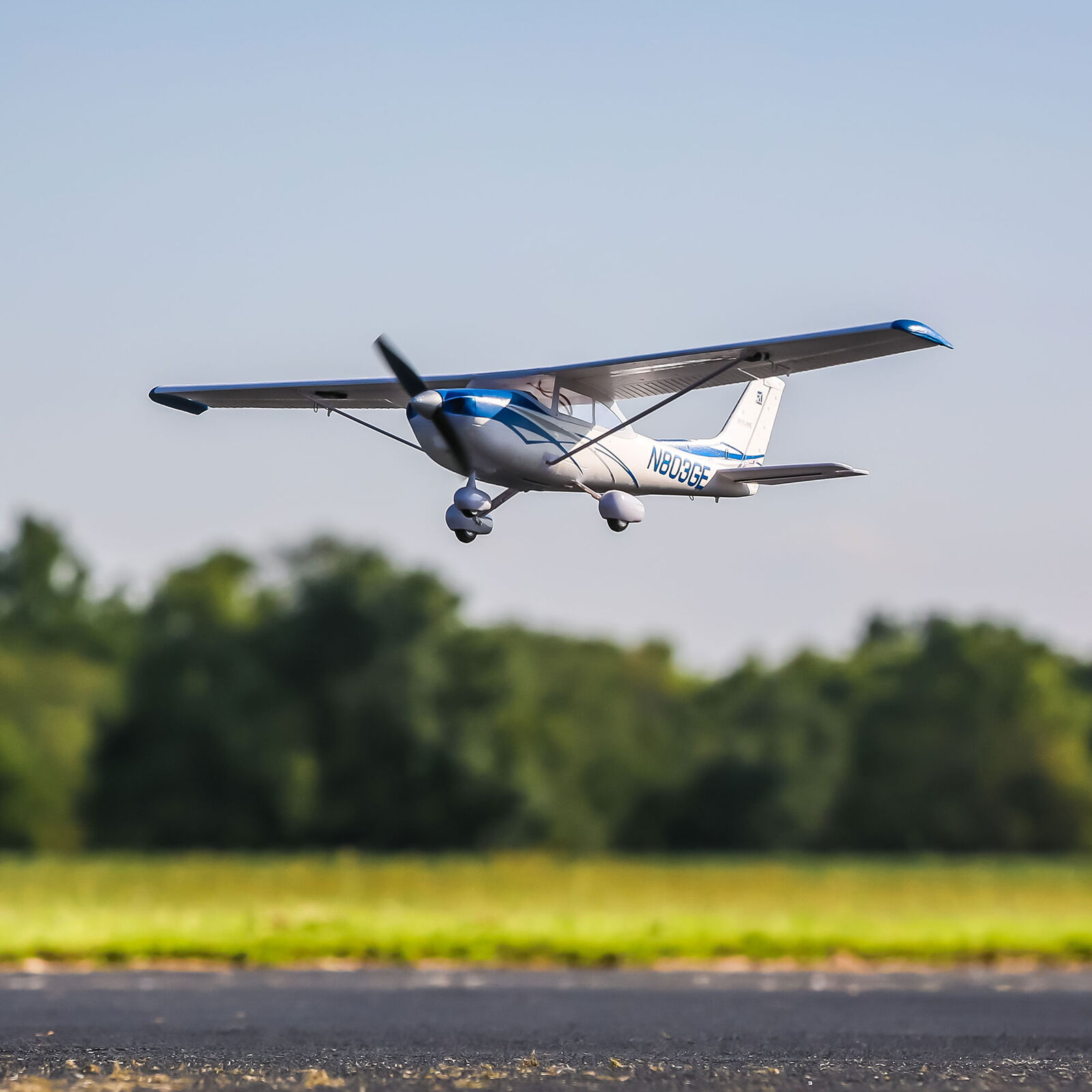 E-flite UMX Cessna 182 BNF Basic with AS3X, 635mm | Horizon Hobby