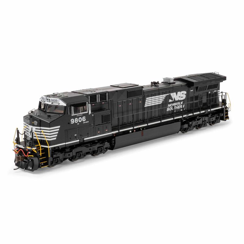 HO GE Dash 9-40CW Locomotive, NS #9806