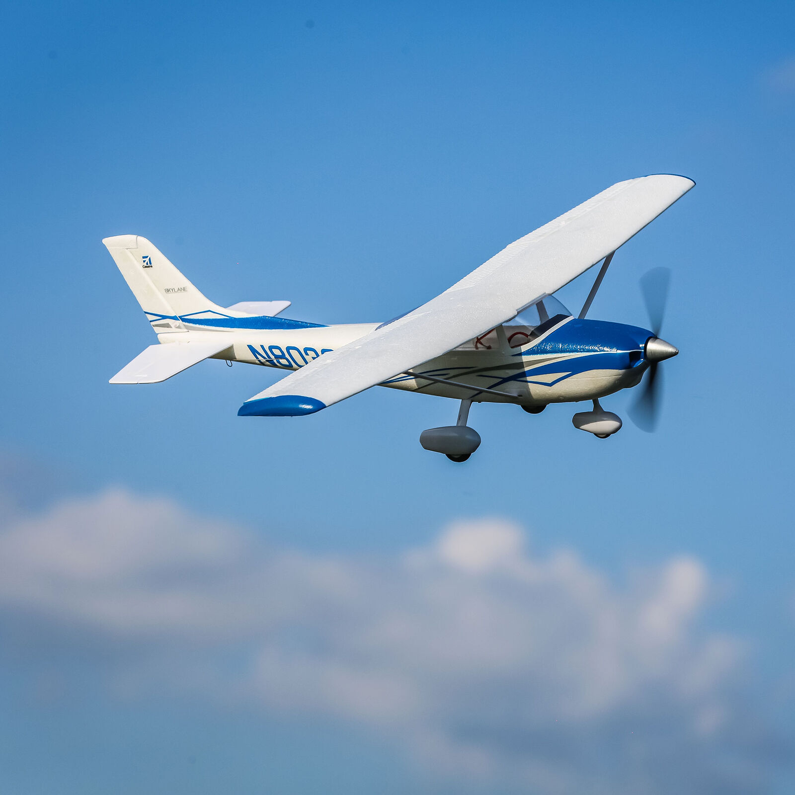 E-flite UMX Cessna 182 BNF Basic with AS3X, 635mm | Horizon Hobby