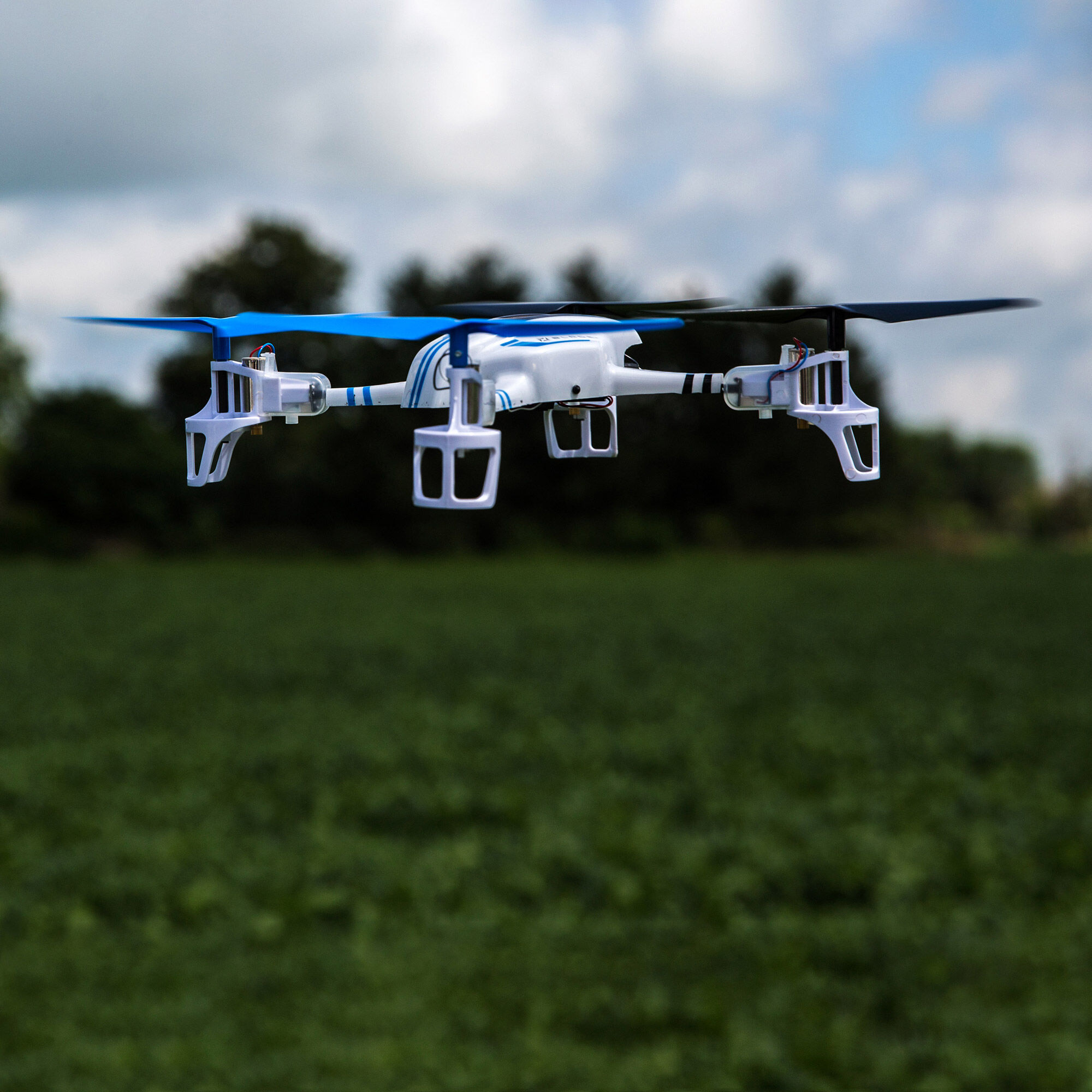 Blade clearance ozone drone