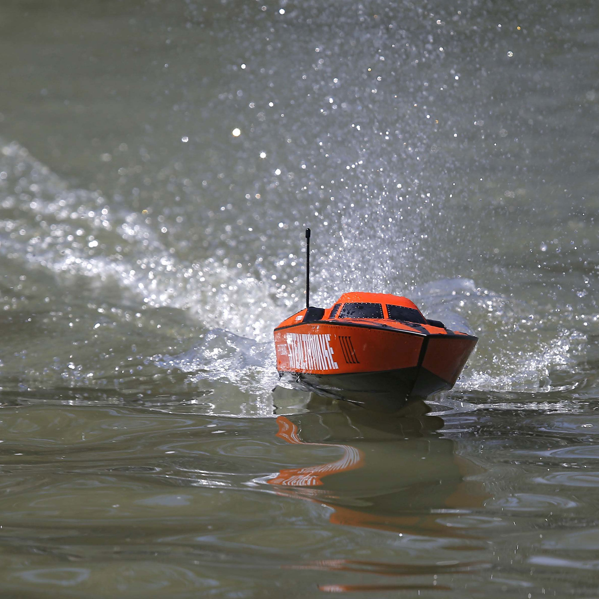 stealthwake 23 top speed