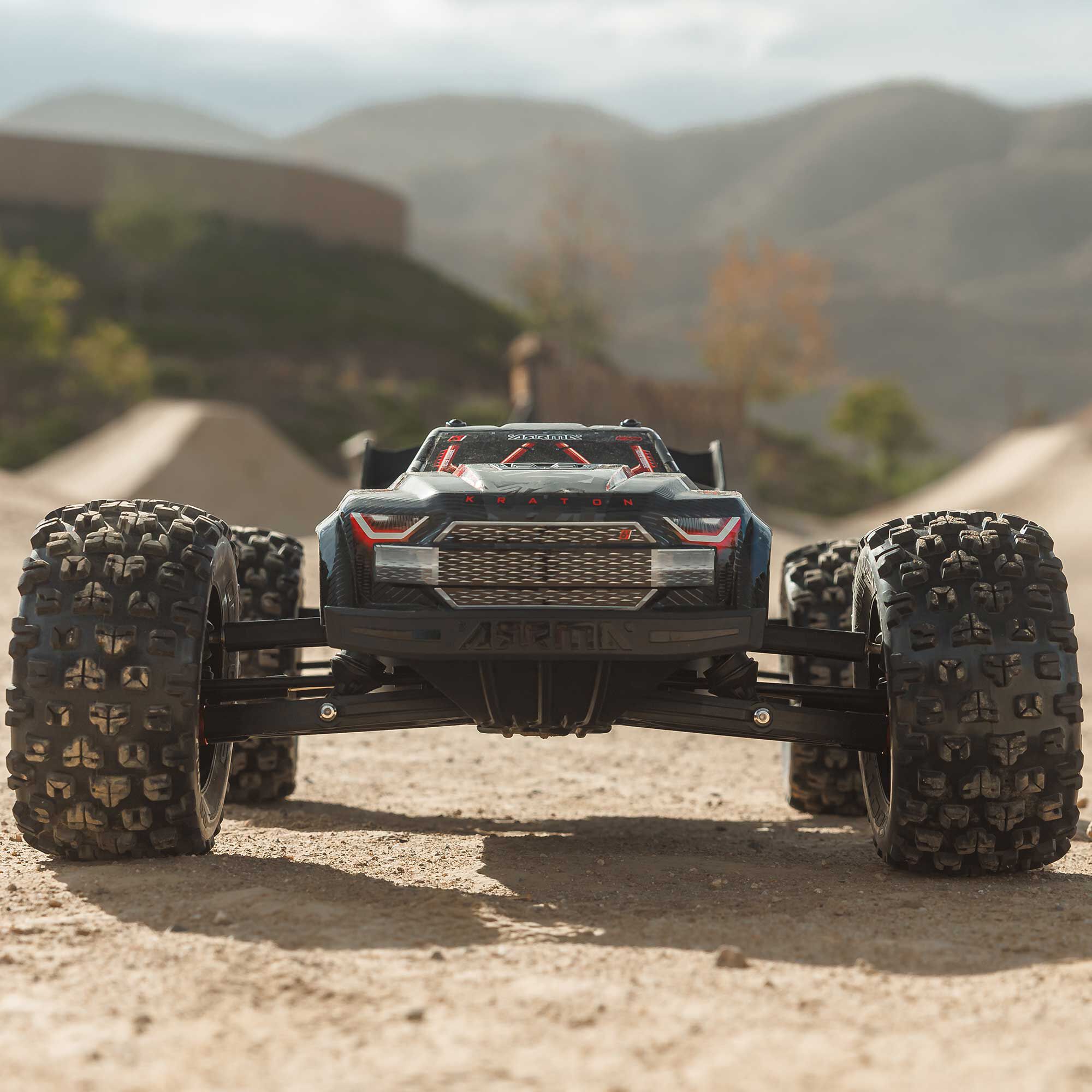 Arrma 1/8 KRATON 4X4 6S EXB BLX BRUSHLESS V6 SPEED TRUCK RTR