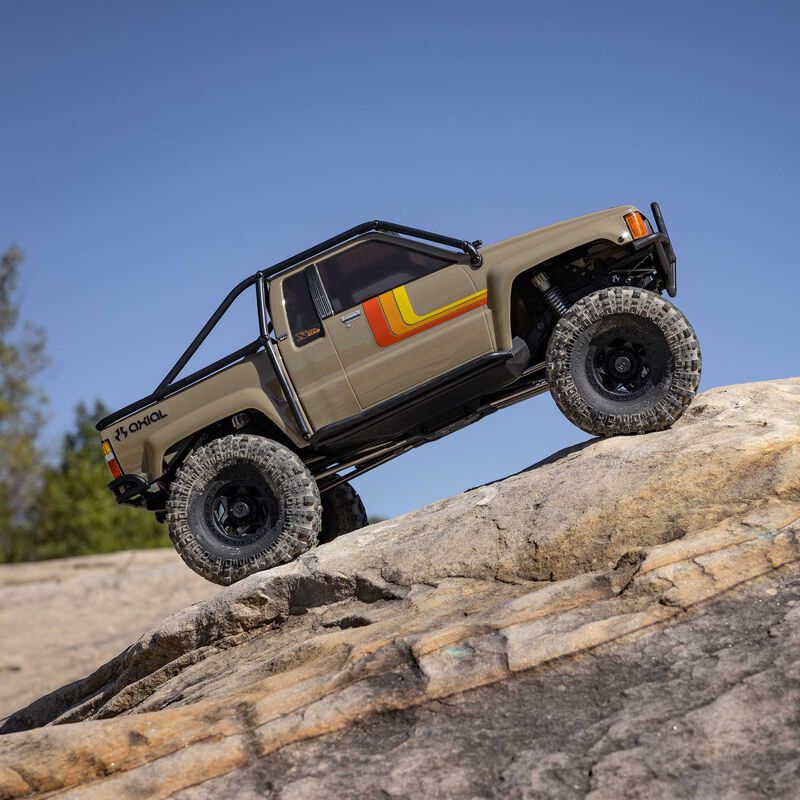[�˾���ũ] AXI-2062T1 [Axial] 1/10 SCX10 III 1987 Toyota SR5 4X4 RTR Brushed Rock Crawler, Tan 19