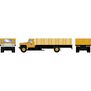 HO RTR Ford F-850 Stakebed Truck, UP