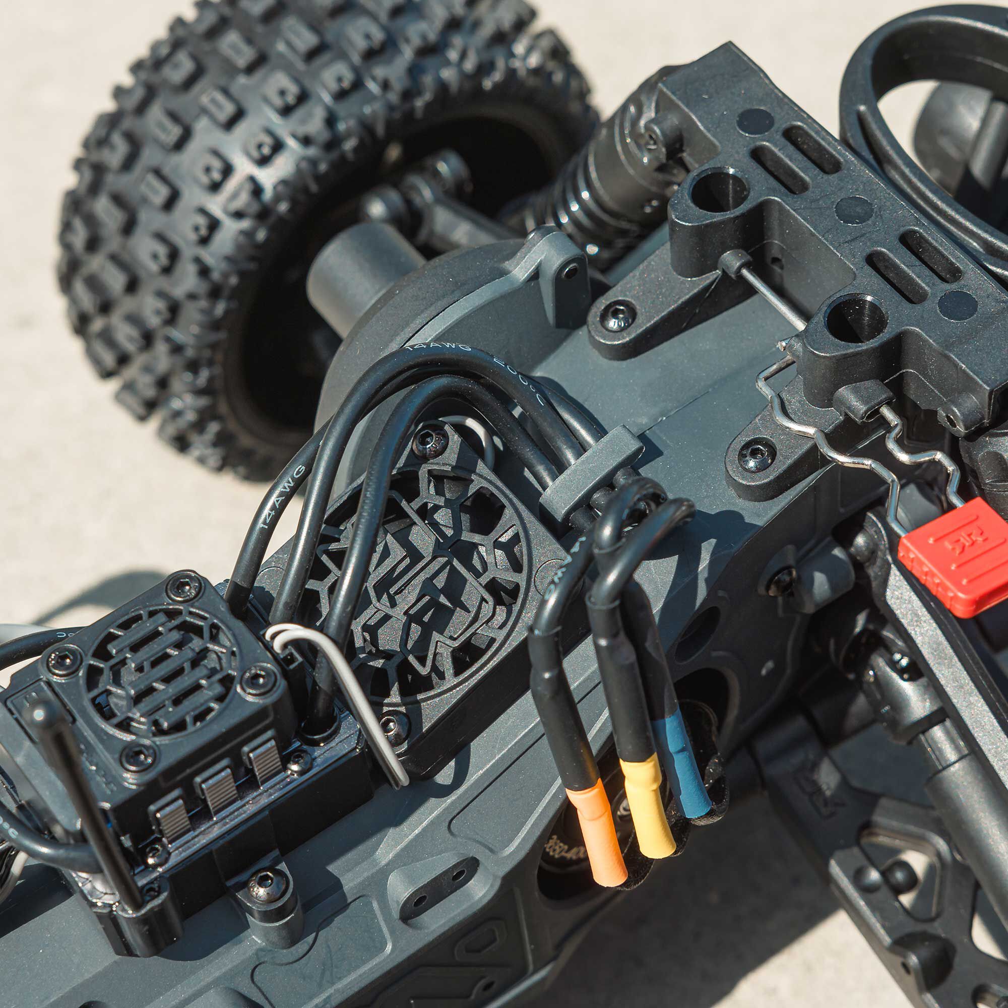 �˾���ũ ARA3521T1 [ARRMA] 1/10 FURY 223S BLX �귯�ø��� 2WD ��Ʈ �ڽ� Ʈ�� RTR, DSC, ���� 18