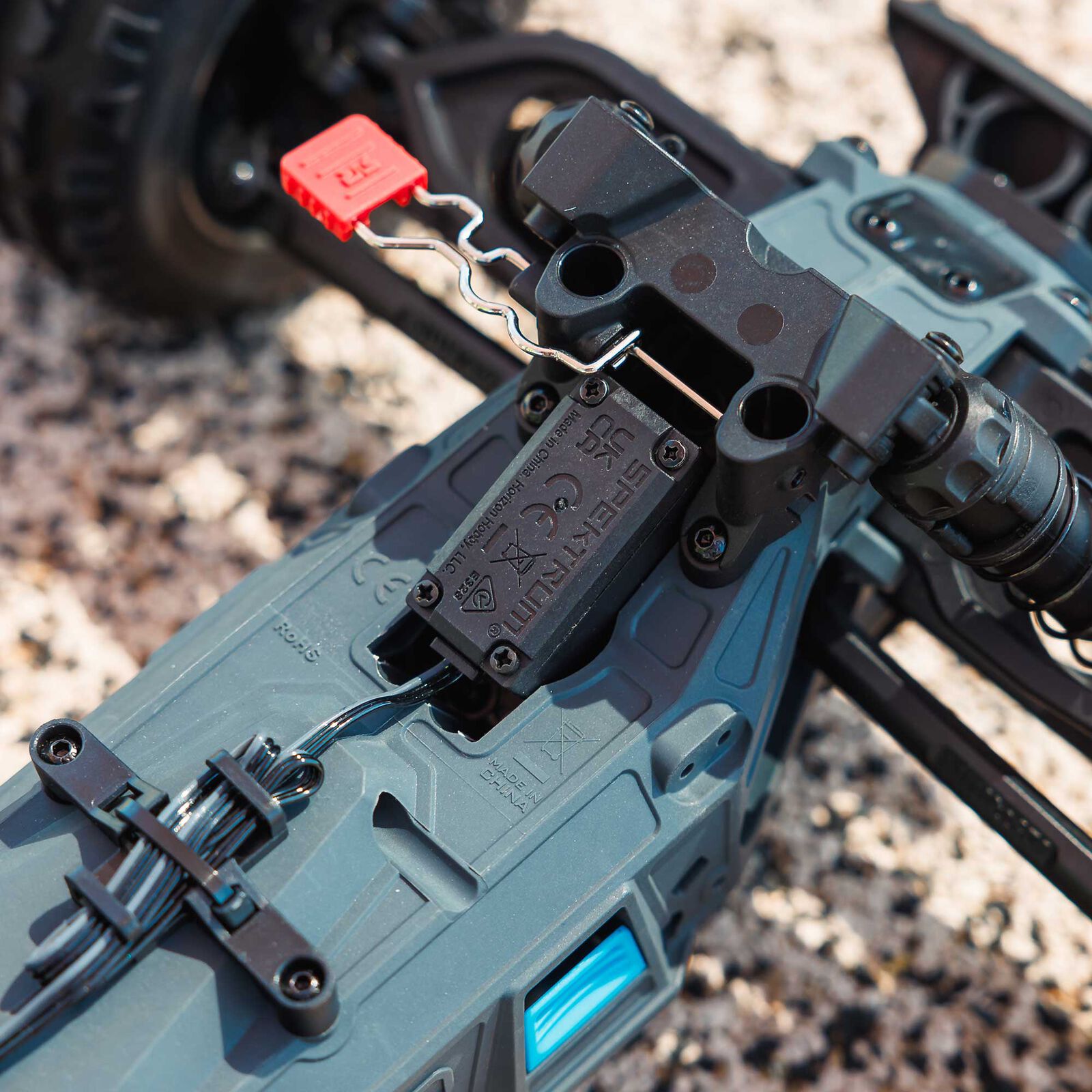 Traxxas - Rustler: 1/10 Scale Stadium Truck with LED light - Super - Zone Électrique