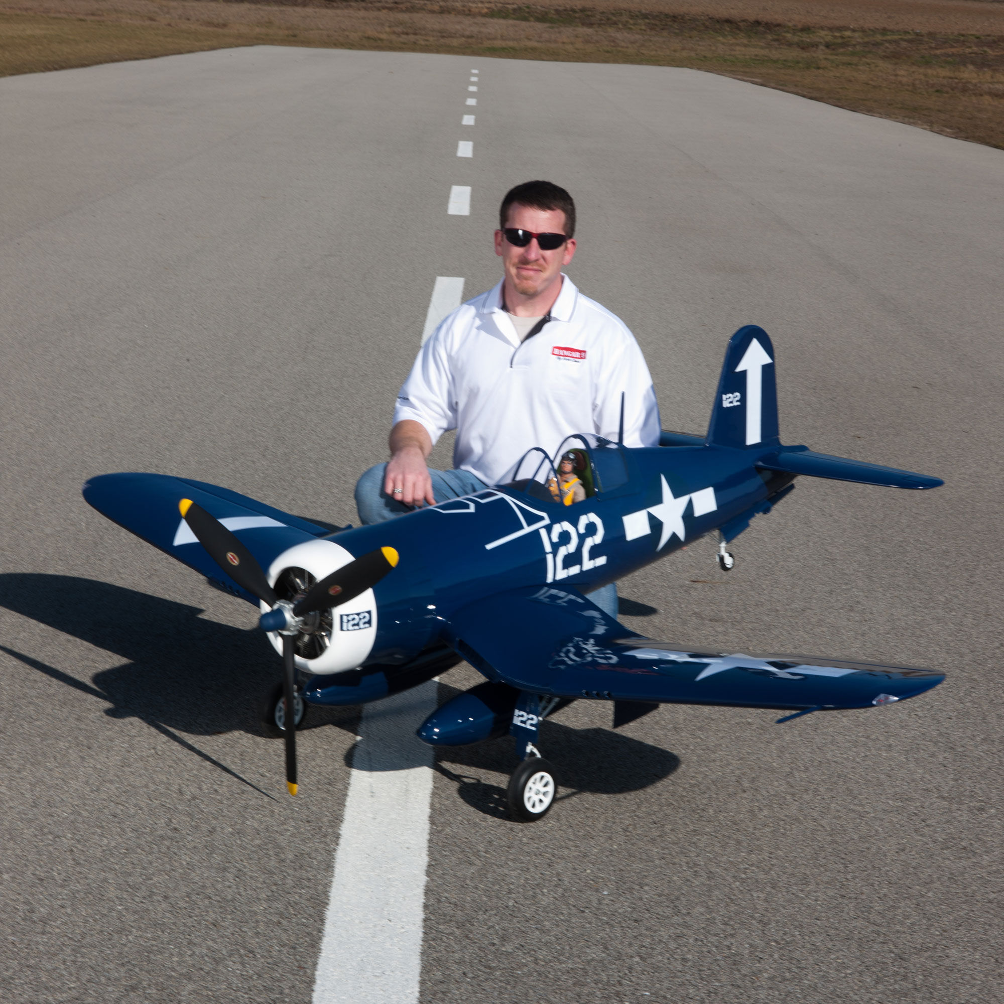 Hangar 9 F4U-1D Corsair 60cc ARF 85.5 