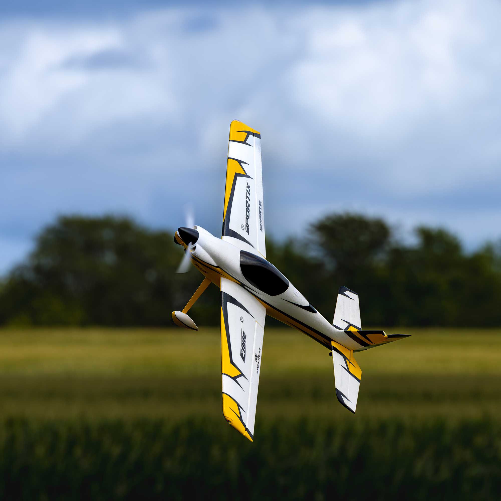E-flite Sportix 1.1m BNF Basic with AS3X+ & SAFE Select | Horizon