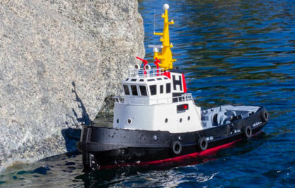 biggest rc boat in the world