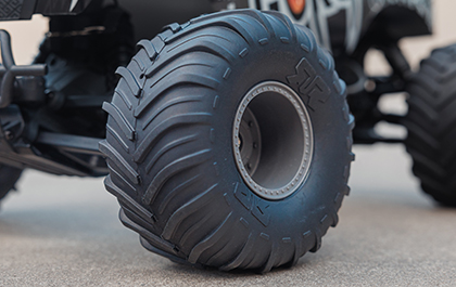 MONSTER TRUCK WHEELS & TYRES