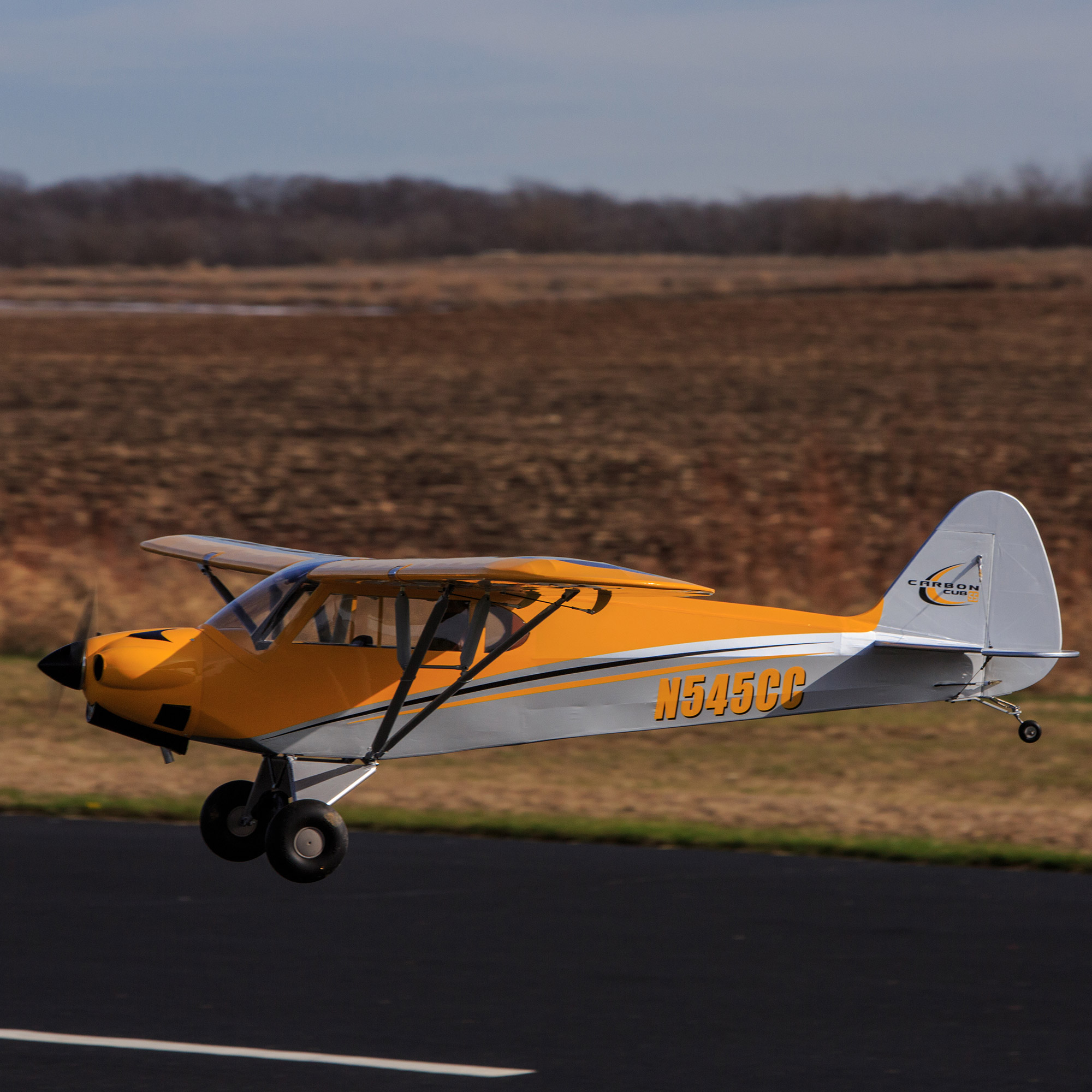 [���ܼ�] HAN5065 [Hanger9] ���ָ� ����� 2.3M Carbon Cub 15cc ARF