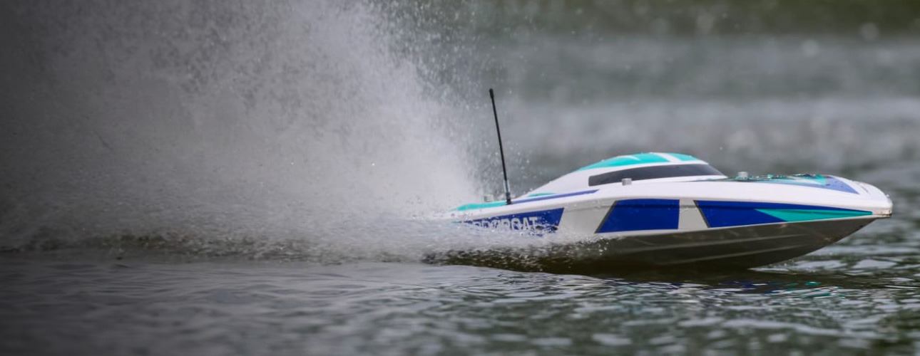Electric Boats Action Shot